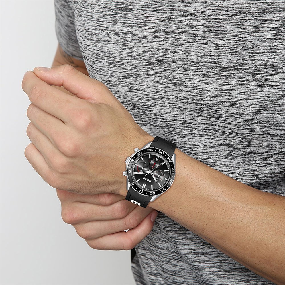 Montre BOSS Homme Runner Chronographe en Silicone Noir 1514141