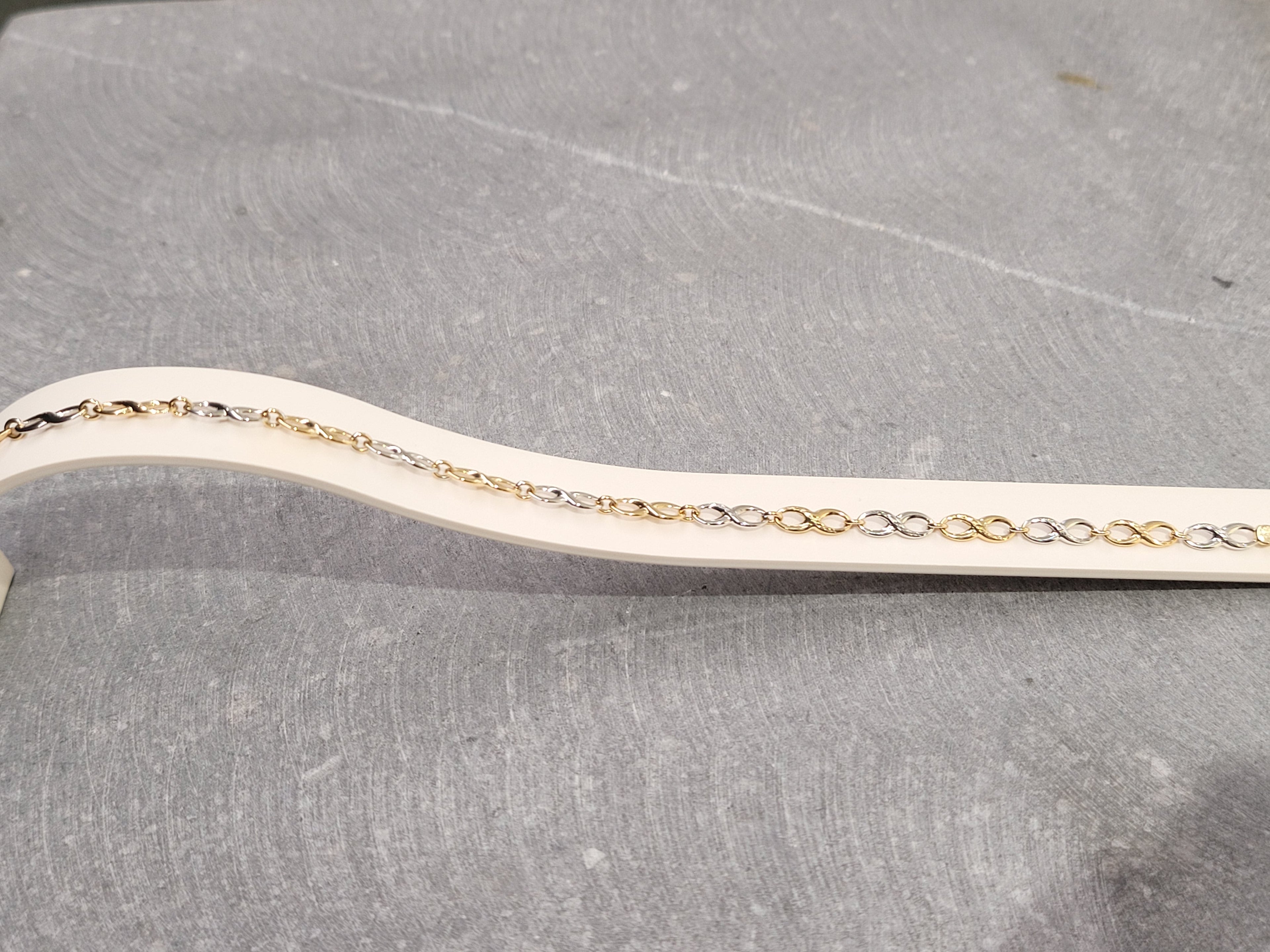 Bracelet infini en or jaune et or blanc 18ct 342-166