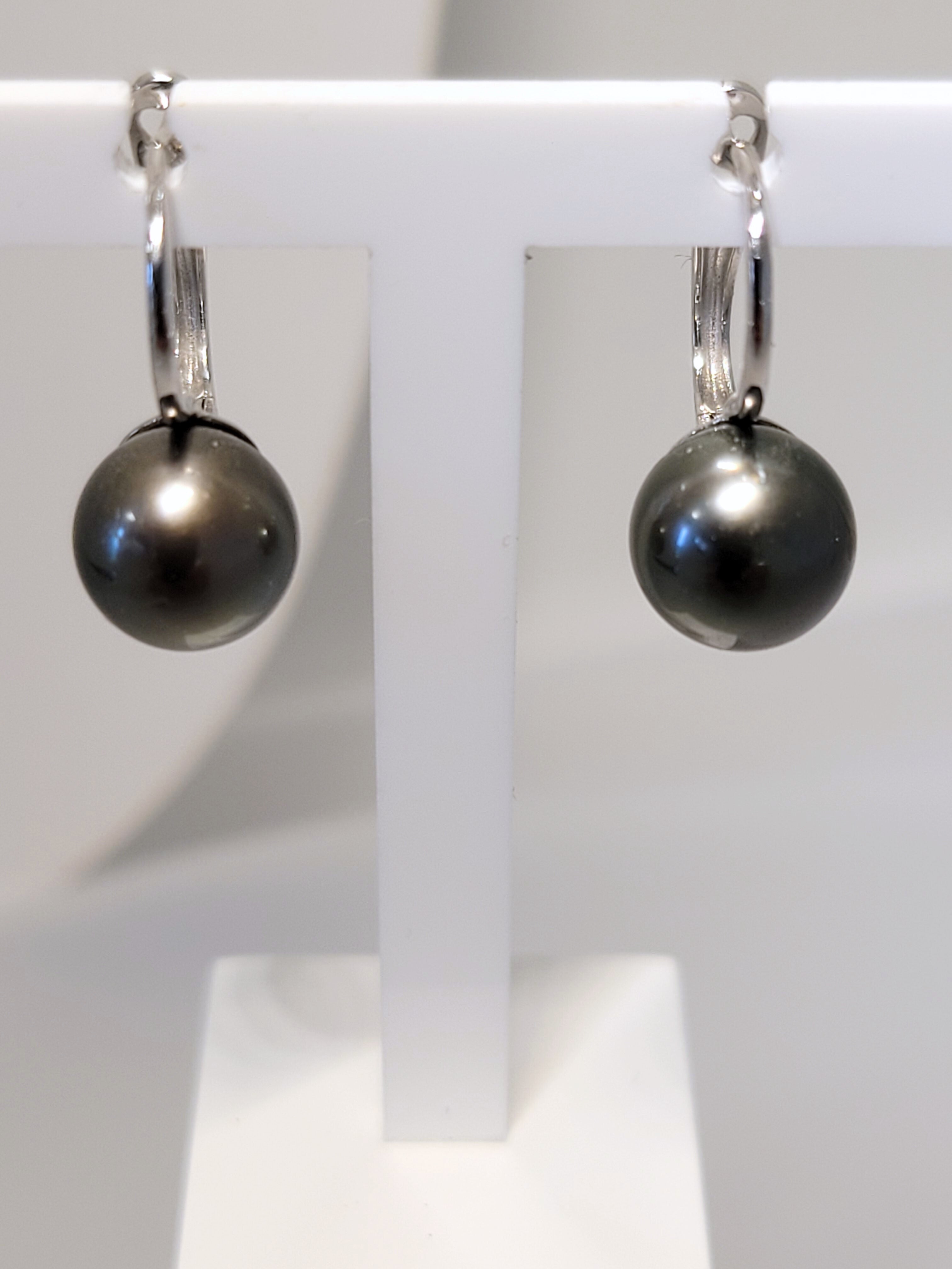 Boucles d'oreilles en or blanc 18ct et perles de Tahiti 383-70