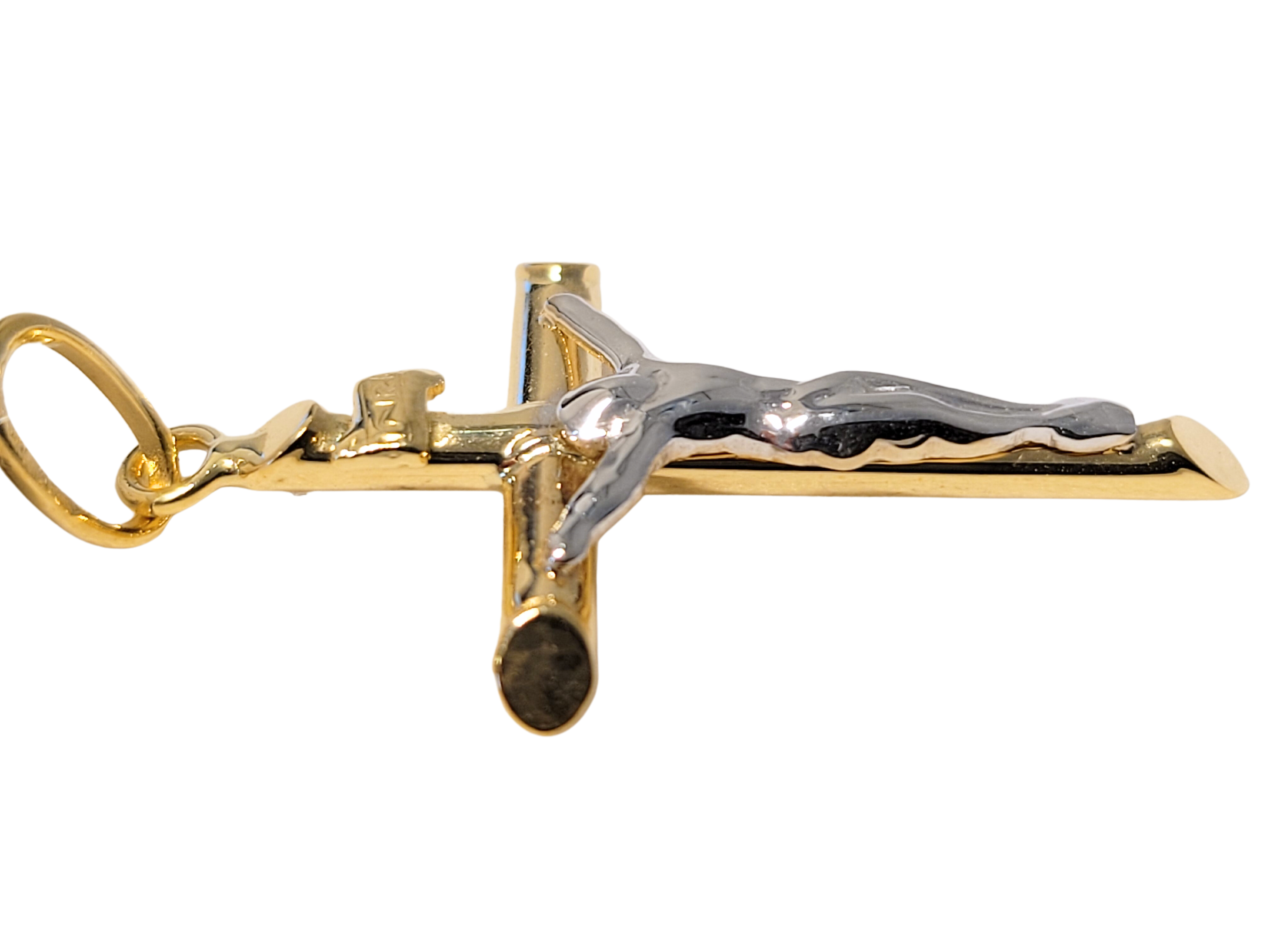 Pendentif Croix en or bicolore avec Christ 18ct 369-316
