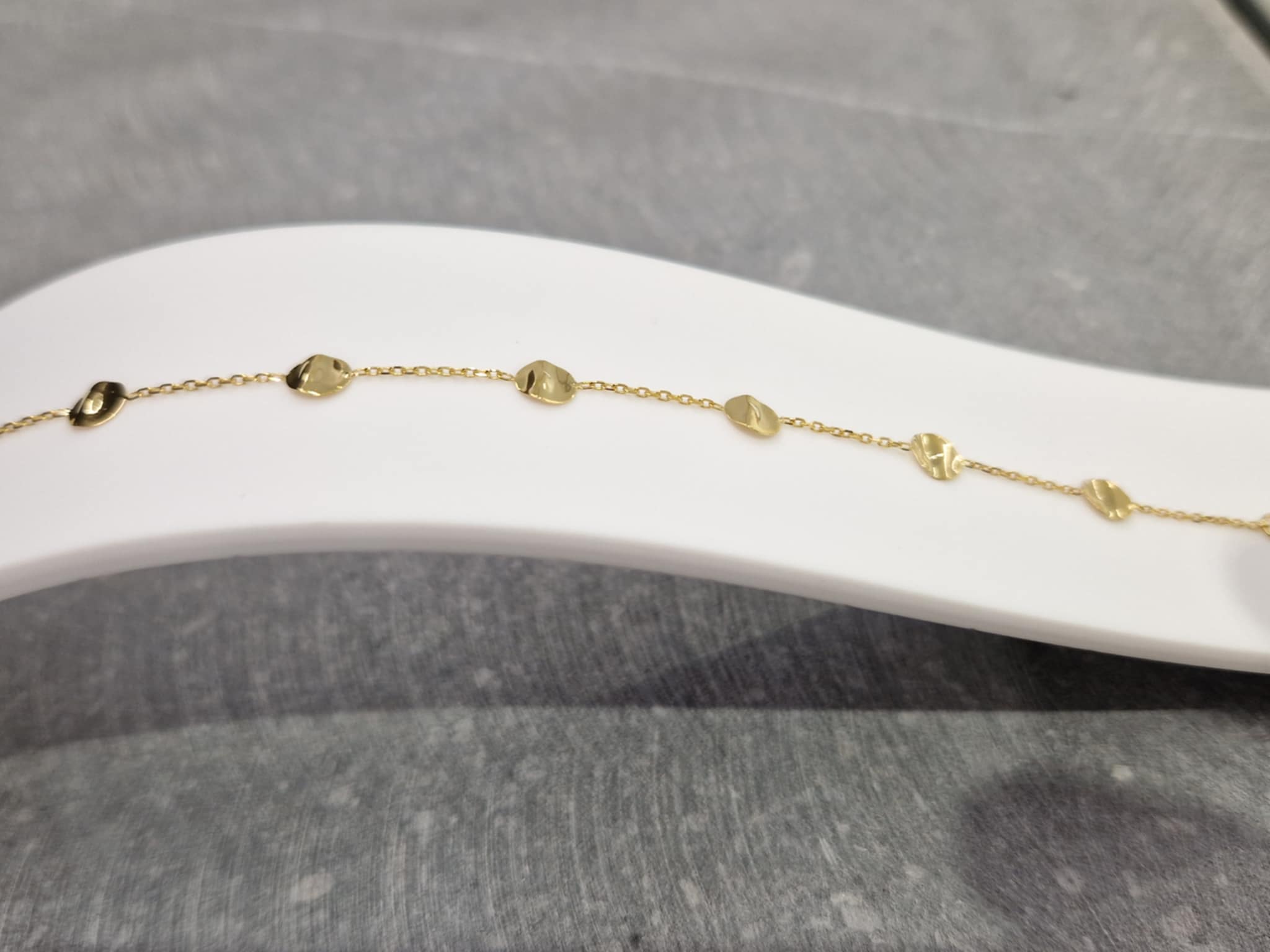 Bracelet en or jaune 9ct et 7 ronds froissés 440-61
