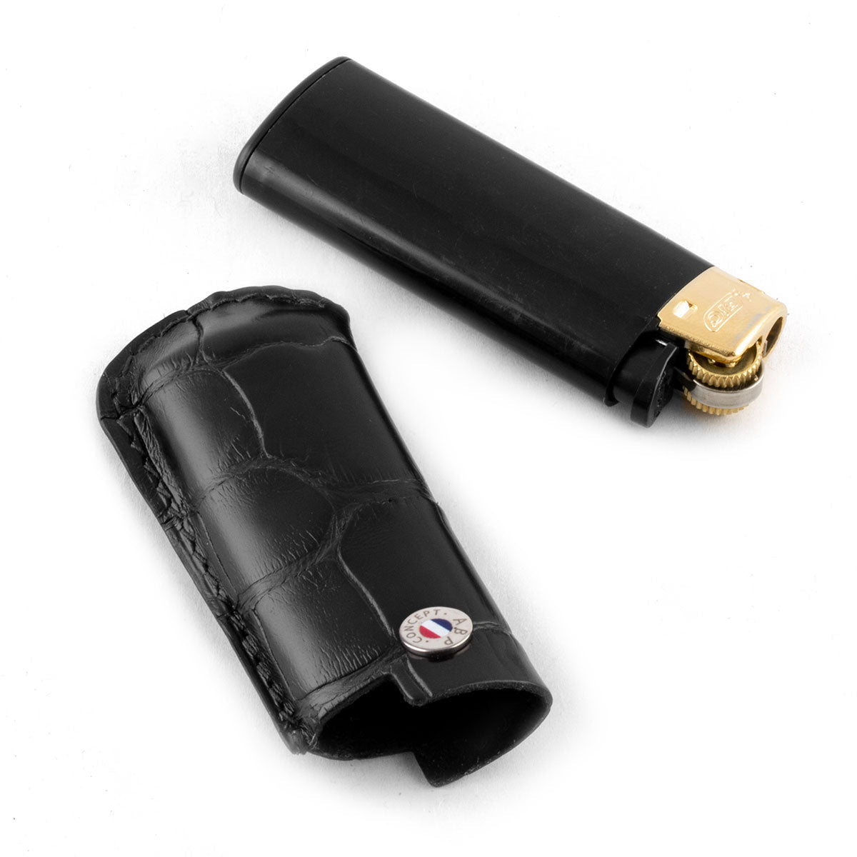 Briquet et son étui cuir "Essential Black Alligator"