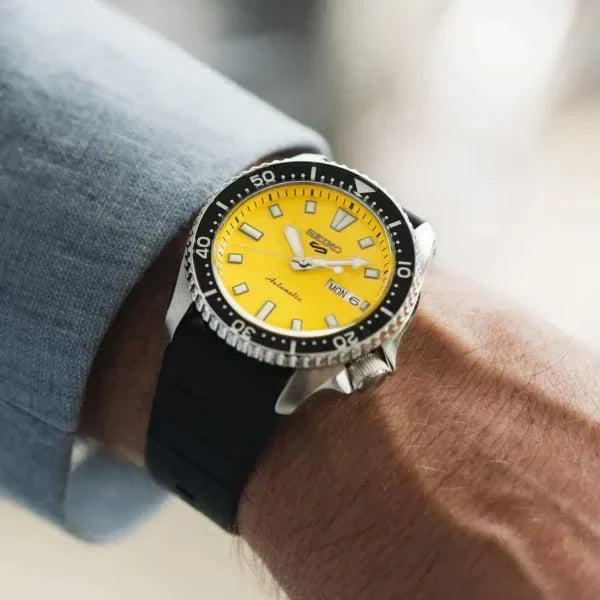 Montre SEIKO 5 Homme Sports en Silicone Noir SRPL87K1