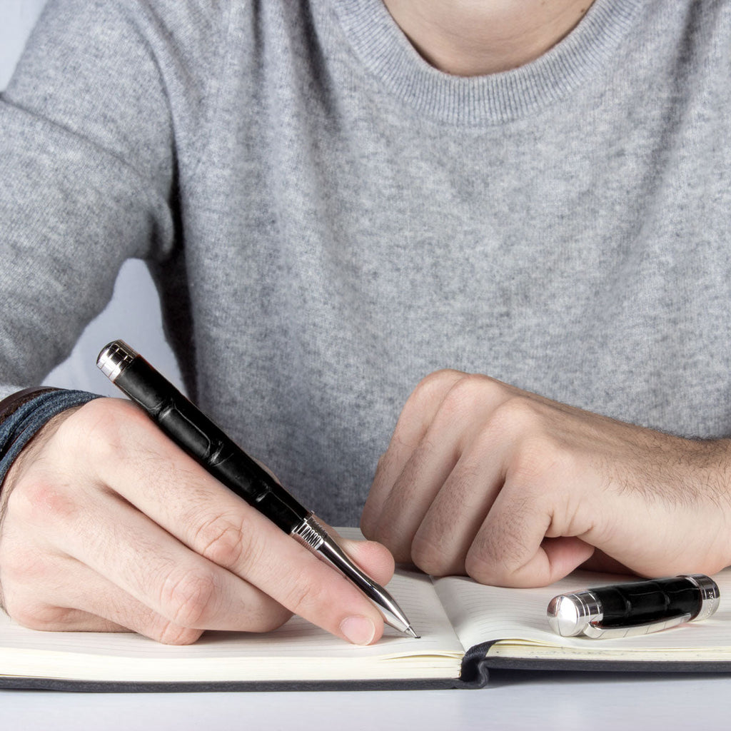 "Essential Black Alligator" leather rollerball pen – Rhodium steel