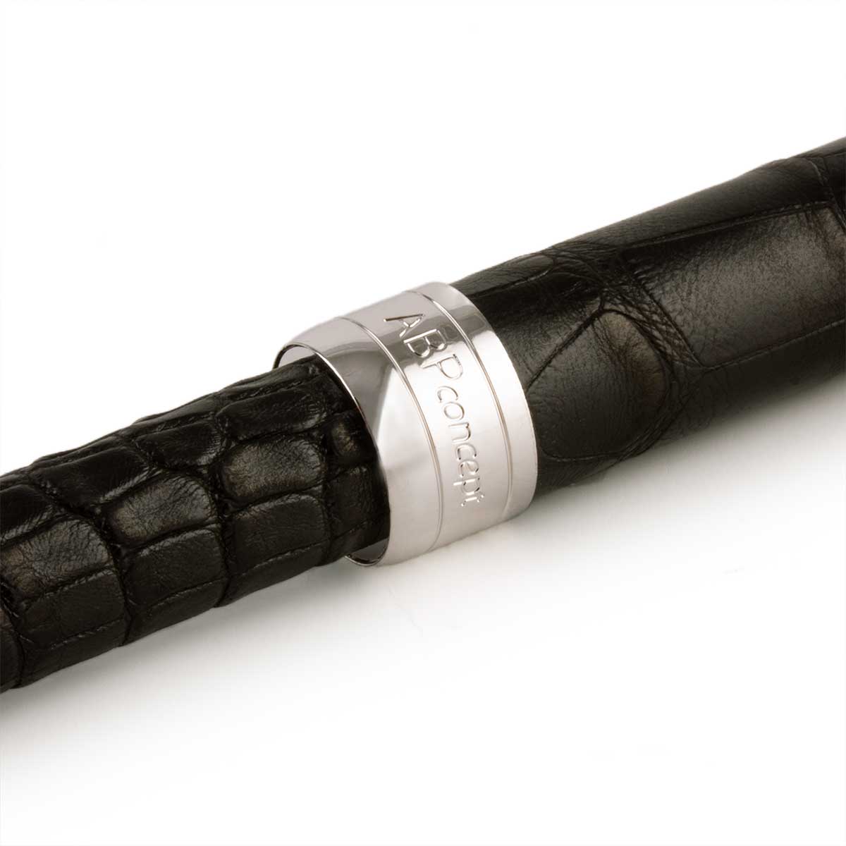 "Essential Black Alligator" leather rollerball pen – Rhodium steel